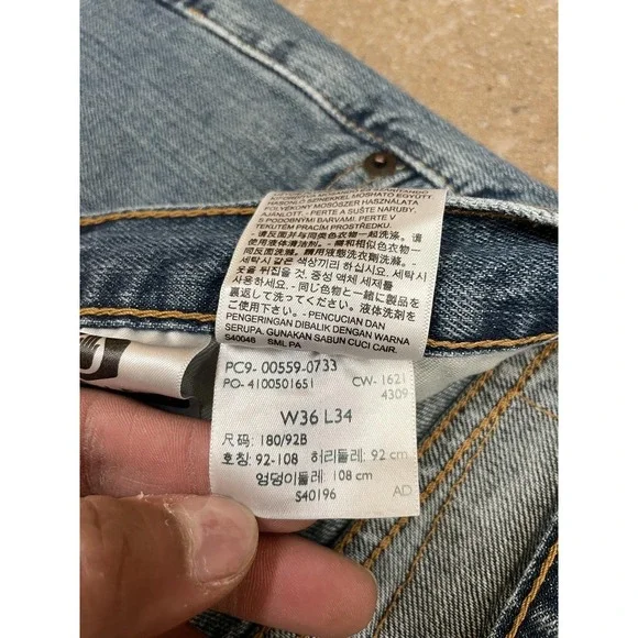 Levis 559 Jeans Mens 36x34 Blue Denim Relaxed Fit Straight Leg Zip Fly Waterless - Picture 9 of 16